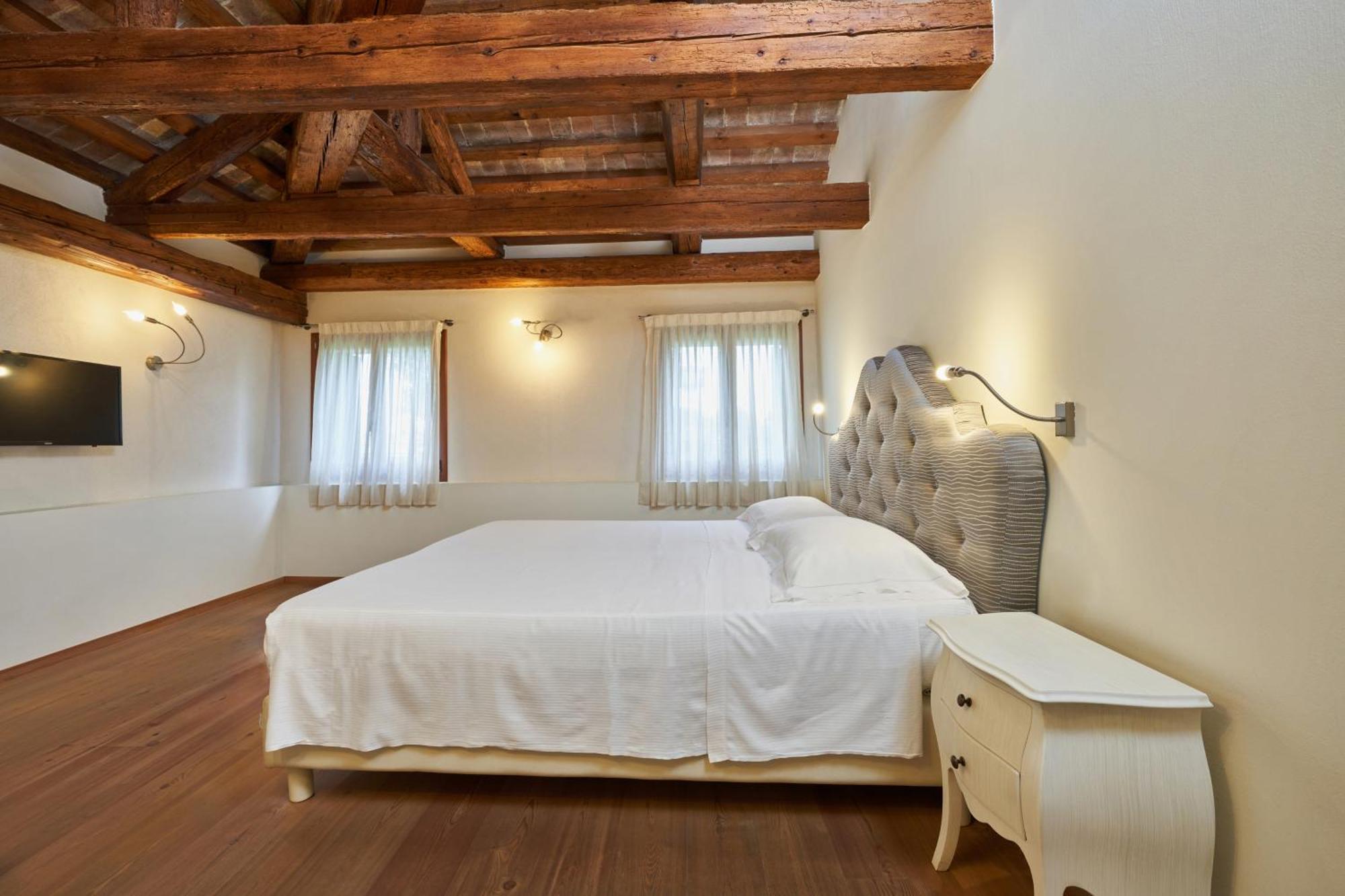Villa Martin Sambruson Buitenkant foto